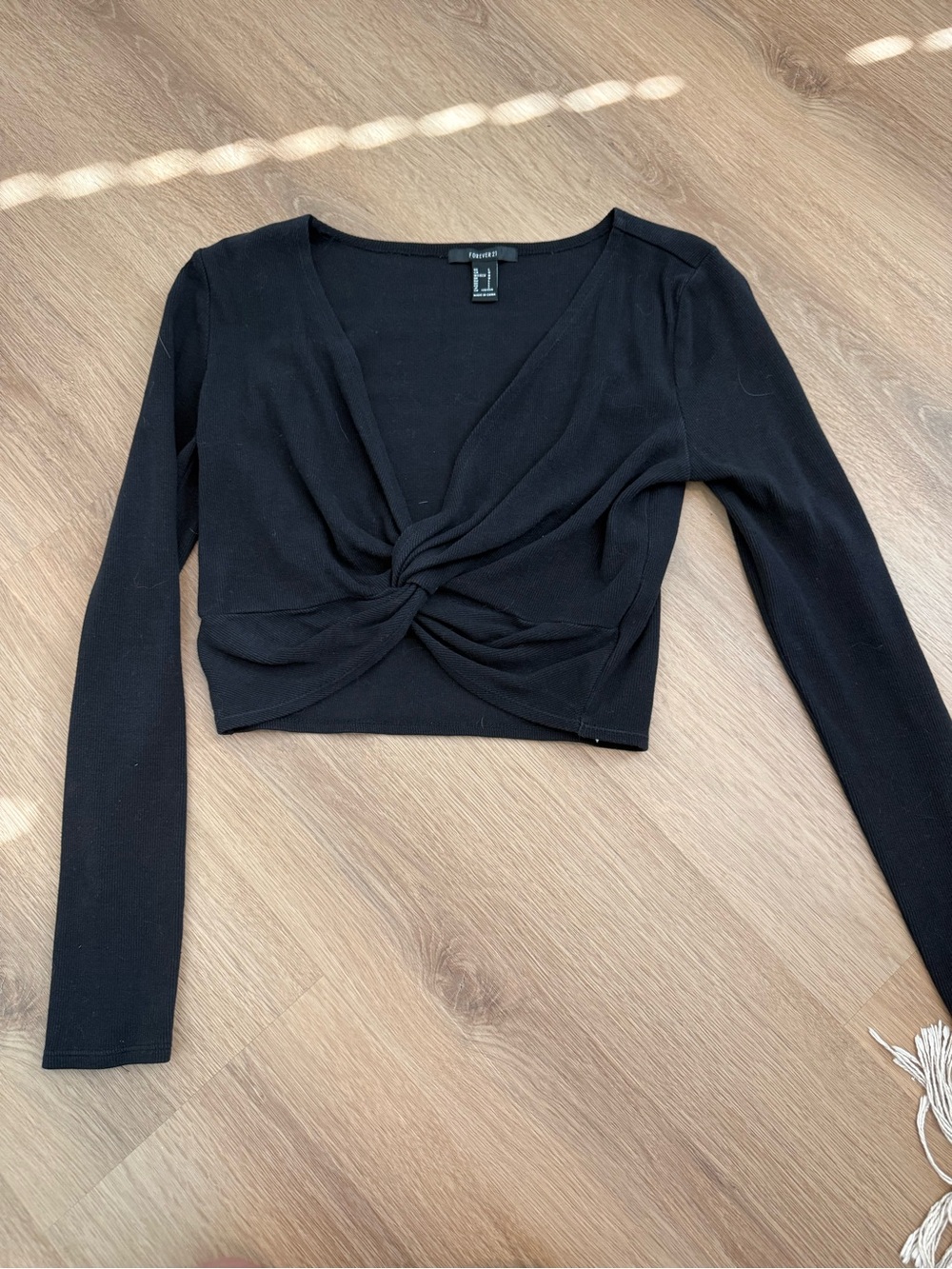 Forever 21 Black Knot-Front Long Sleeve Crop Top